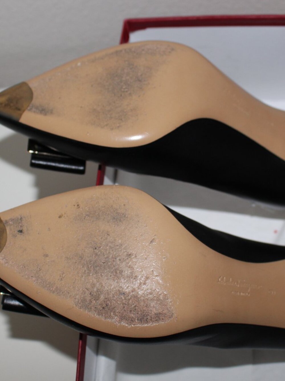 Salvatore Ferragamo  85mm Vara Bow pumps - Picture 6 of 16